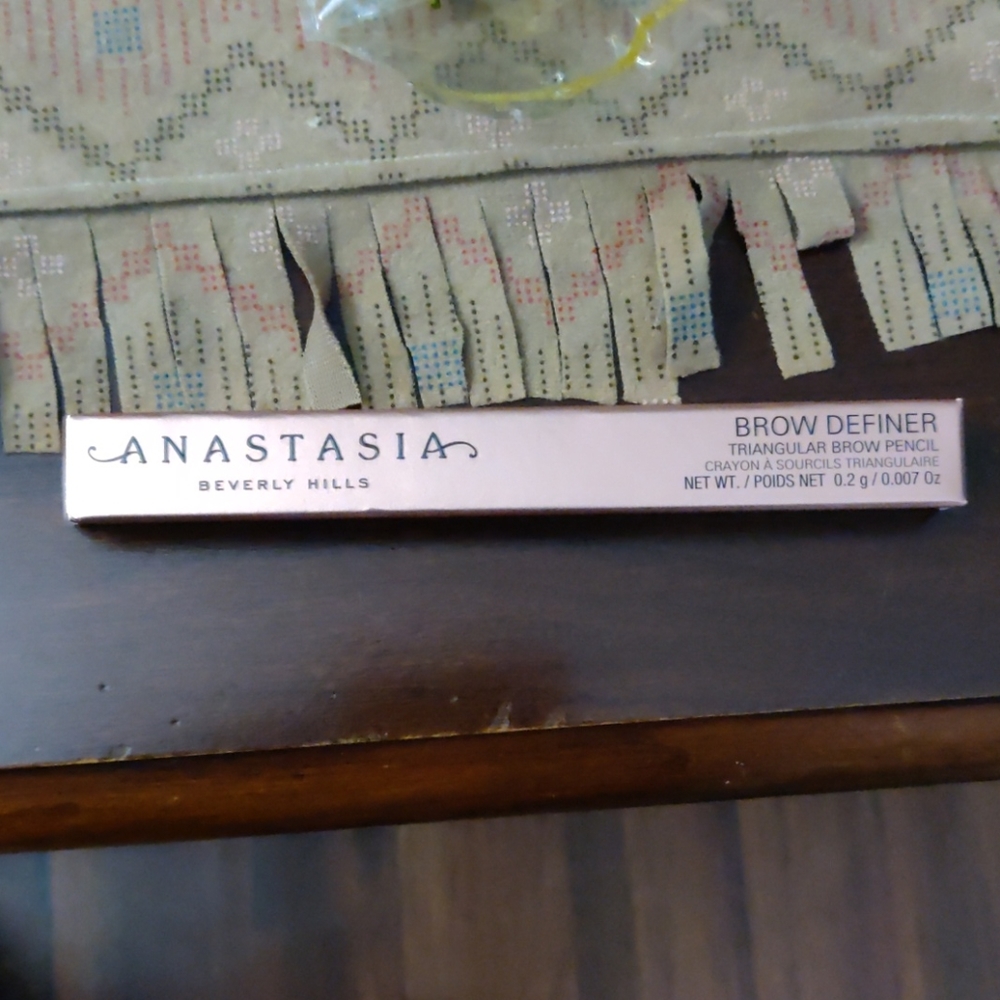 Anastasia Brow Definer
